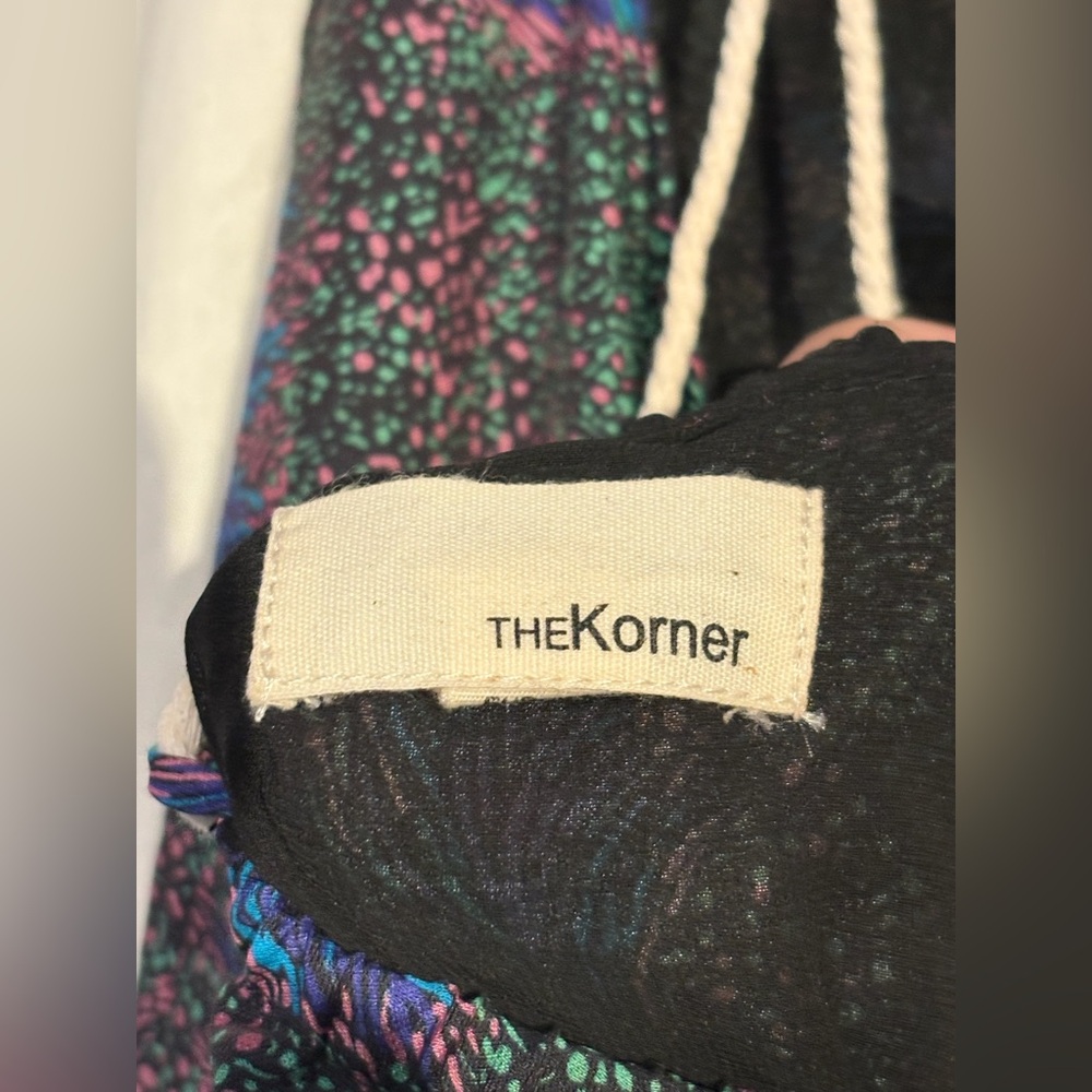 Vibrant Floral Print maxi dress with open back - Teal, Purple, Pink - Picture 5 of 6